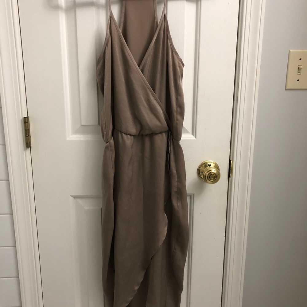 Capulet cross over front dress - Picture 3 of 4